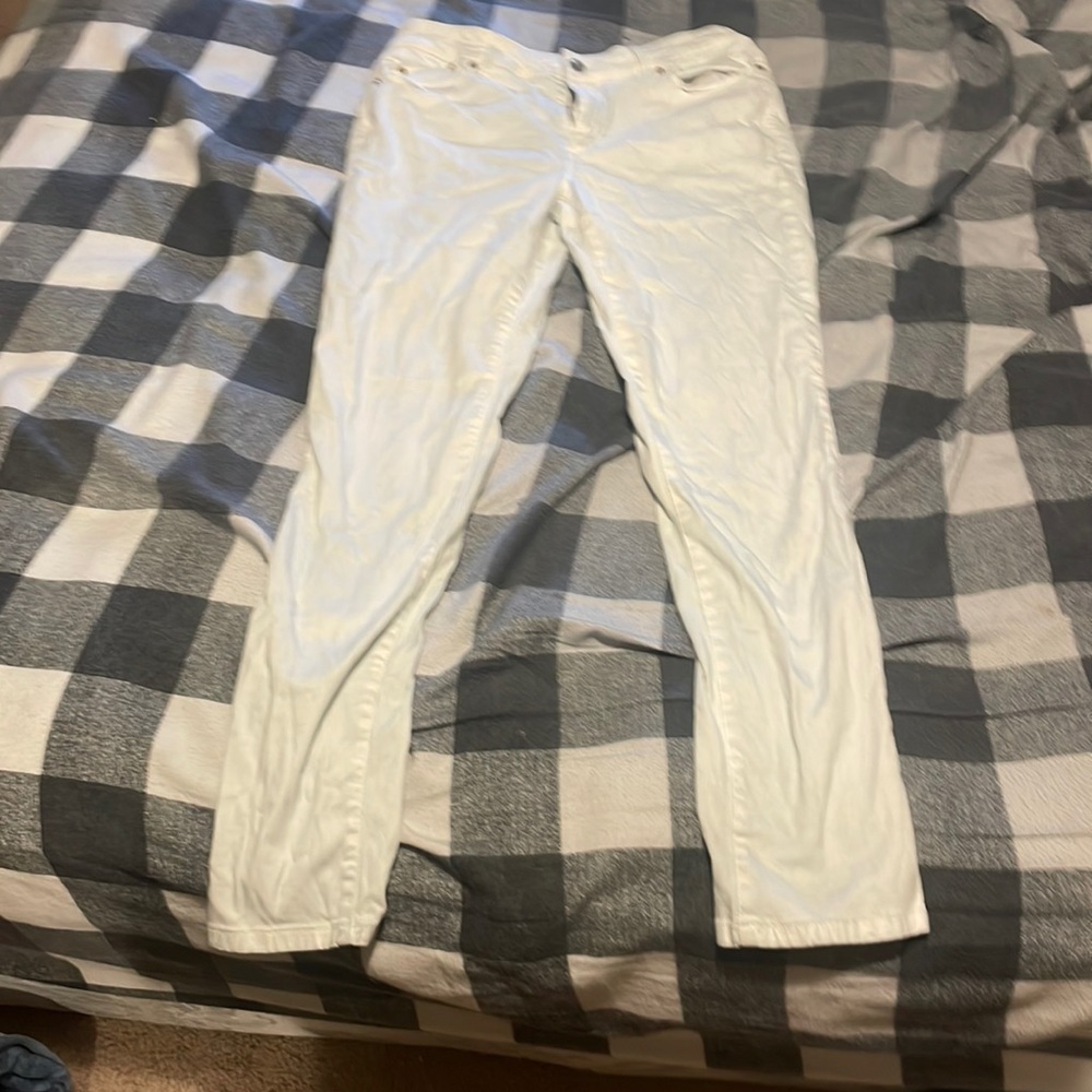 White jeggings